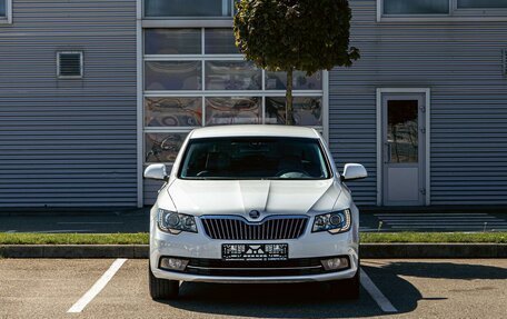 Skoda Superb III рестайлинг, 2013 год, 1 195 000 рублей, 2 фотография