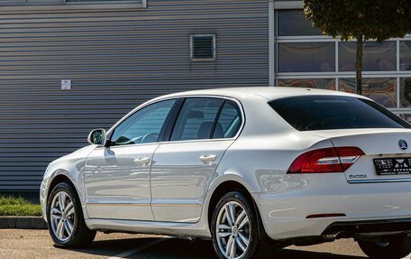 Skoda Superb III рестайлинг, 2013 год, 1 195 000 рублей, 9 фотография