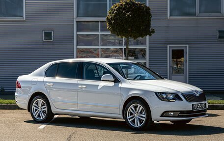 Skoda Superb III рестайлинг, 2013 год, 1 195 000 рублей, 3 фотография