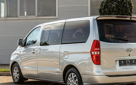 Hyundai Grand Starex Grand Starex I рестайлинг 2, 2010 год, 1 445 000 рублей, 9 фотография