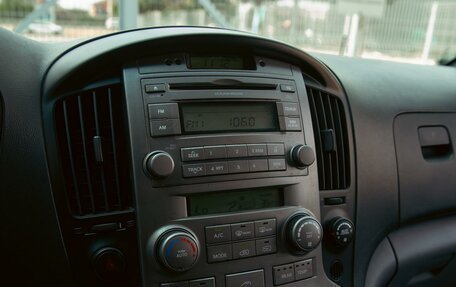 Hyundai Grand Starex Grand Starex I рестайлинг 2, 2010 год, 1 445 000 рублей, 14 фотография