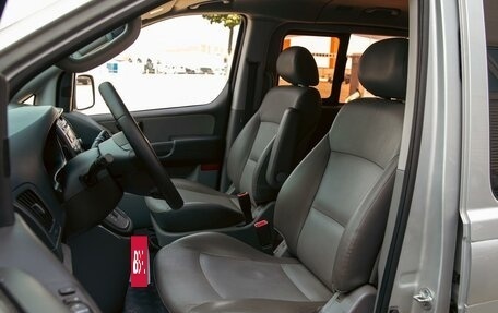 Hyundai Grand Starex Grand Starex I рестайлинг 2, 2010 год, 1 445 000 рублей, 11 фотография