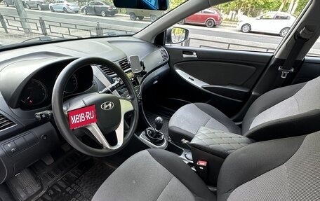 Hyundai Solaris II рестайлинг, 2012 год, 700 000 рублей, 17 фотография