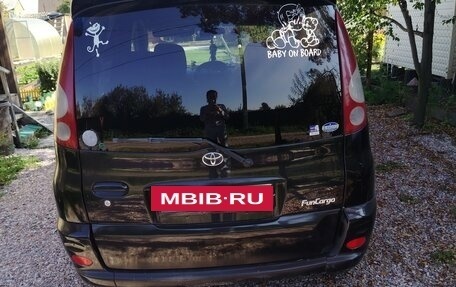 Toyota FunCargo, 2000 год, 320 000 рублей, 3 фотография