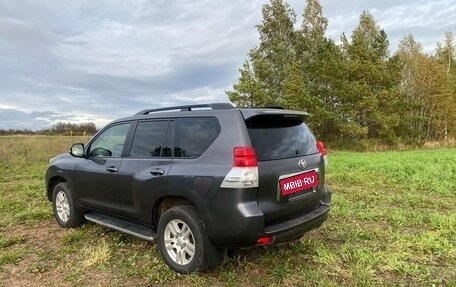 Toyota Land Cruiser Prado 150 рестайлинг 2, 2011 год, 2 600 000 рублей, 3 фотография