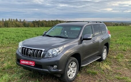 Toyota Land Cruiser Prado 150 рестайлинг 2, 2011 год, 2 600 000 рублей, 7 фотография