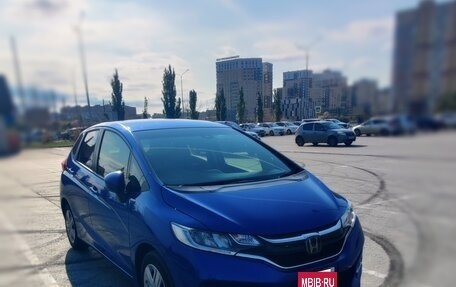 Honda Fit III, 2019 год, 1 260 000 рублей, 2 фотография