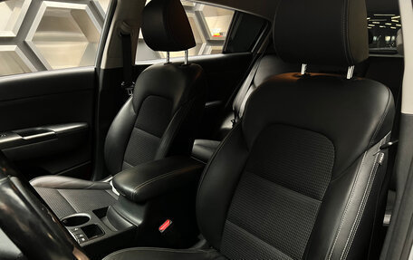 KIA Sportage IV рестайлинг, 2019 год, 2 300 000 рублей, 12 фотография