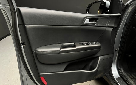 KIA Sportage IV рестайлинг, 2019 год, 2 300 000 рублей, 13 фотография