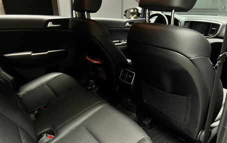 KIA Sportage IV рестайлинг, 2019 год, 2 300 000 рублей, 20 фотография