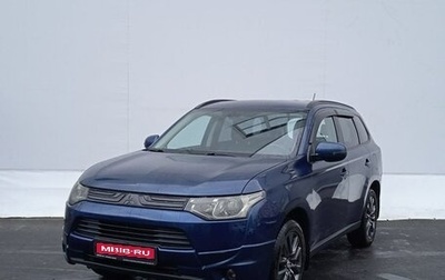 Mitsubishi Outlander III рестайлинг 3, 2013 год, 1 385 000 рублей, 1 фотография