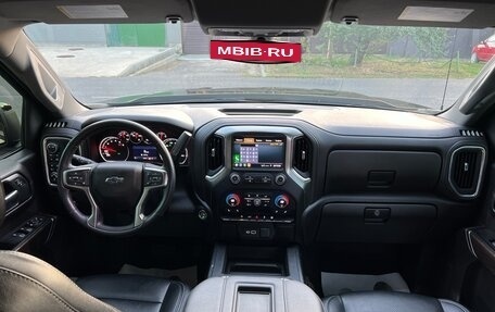 Chevrolet Silverado, 2021 год, 6 500 000 рублей, 20 фотография