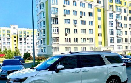 KIA Carnival, 2022 год, 4 200 000 рублей, 5 фотография