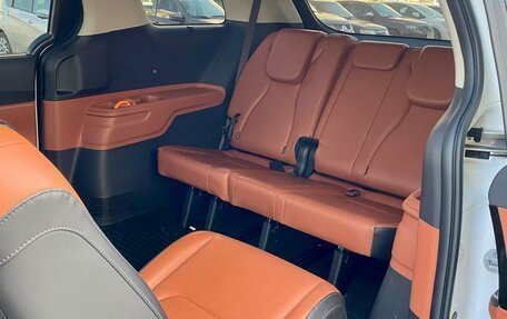 KIA Carnival, 2022 год, 4 200 000 рублей, 11 фотография