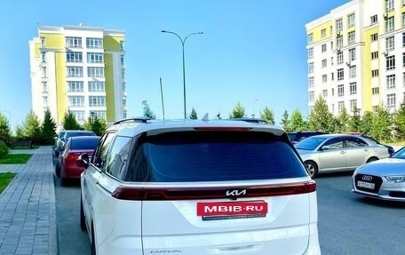 KIA Carnival, 2022 год, 4 200 000 рублей, 2 фотография