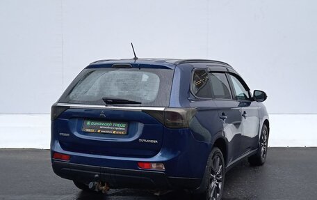 Mitsubishi Outlander III рестайлинг 3, 2013 год, 1 385 000 рублей, 8 фотография