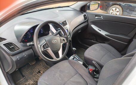Hyundai Solaris II рестайлинг, 2013 год, 750 000 рублей, 12 фотография