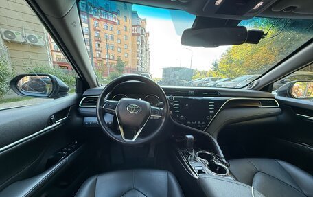 Toyota Camry, 2018 год, 3 000 000 рублей, 11 фотография