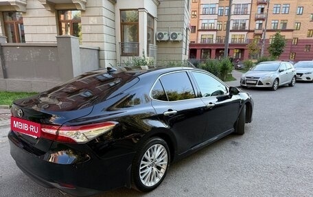 Toyota Camry, 2018 год, 3 000 000 рублей, 5 фотография