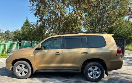 Toyota Land Cruiser 200, 2010 год, 2 550 000 рублей, 2 фотография