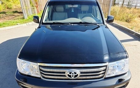 Toyota Land Cruiser 100 рестайлинг 2, 2006 год, 2 190 000 рублей, 10 фотография