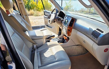 Toyota Land Cruiser 100 рестайлинг 2, 2006 год, 2 190 000 рублей, 21 фотография