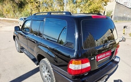 Toyota Land Cruiser 100 рестайлинг 2, 2006 год, 2 190 000 рублей, 14 фотография
