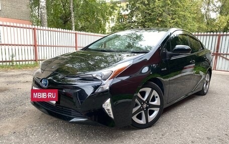 Toyota Prius IV XW50, 2016 год, 1 650 000 рублей, 22 фотография