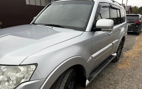 Mitsubishi Pajero IV, 2010 год, 1 800 000 рублей, 2 фотография