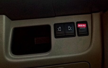 Nissan Serena IV, 2013 год, 1 200 000 рублей, 18 фотография