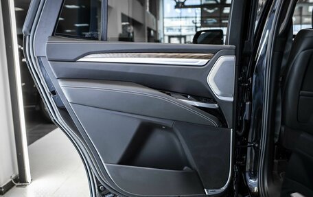 Cadillac Escalade V, 2025 год, 21 250 000 рублей, 13 фотография