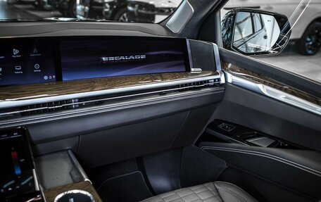 Cadillac Escalade V, 2025 год, 21 250 000 рублей, 27 фотография
