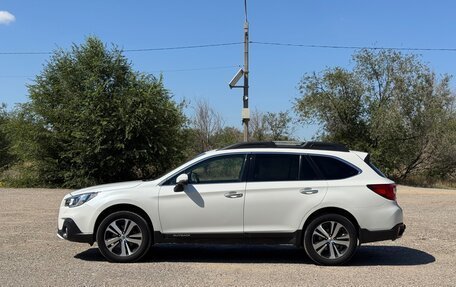 Subaru Outback IV рестайлинг, 2018 год, 2 300 000 рублей, 2 фотография