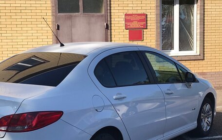 Peugeot 408 I рестайлинг, 2014 год, 610 000 рублей, 3 фотография