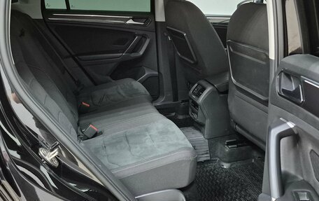 Volkswagen Tiguan II, 2018 год, 2 695 000 рублей, 16 фотография