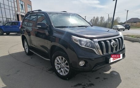 Toyota Land Cruiser Prado 150 рестайлинг 2, 2014 год, 3 050 000 рублей, 3 фотография