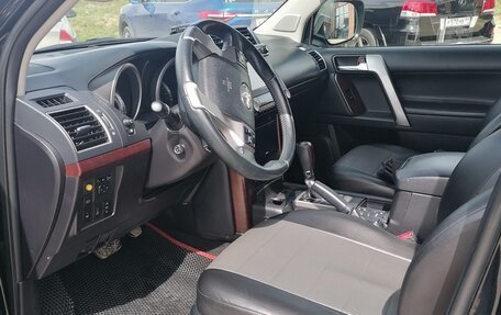 Toyota Land Cruiser Prado 150 рестайлинг 2, 2014 год, 3 050 000 рублей, 11 фотография