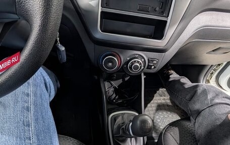 KIA Rio III рестайлинг, 2012 год, 800 000 рублей, 9 фотография