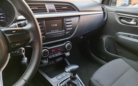 KIA Rio IV, 2019 год, 1 400 000 рублей, 15 фотография