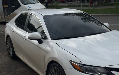 Toyota Camry, 2017 год, 2 250 000 рублей, 8 фотография