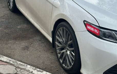 Toyota Camry, 2017 год, 2 250 000 рублей, 9 фотография