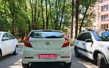 Hyundai Solaris II рестайлинг, 2016 год, 950 000 рублей, 5 фотография