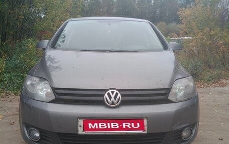 Volkswagen Golf Plus II, 2011 год, 650 000 рублей, 1 фотография