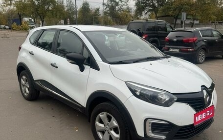 Renault Kaptur I рестайлинг, 2019 год, 910 000 рублей, 1 фотография