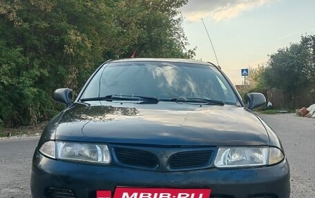 Mitsubishi Carisma I, 1998 год, 110 000 рублей, 2 фотография
