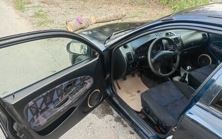 Mitsubishi Carisma I, 1998 год, 110 000 рублей, 11 фотография
