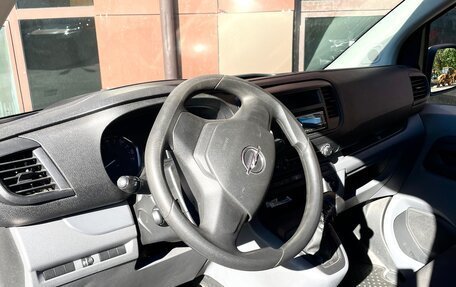 Opel Vivaro, 2021 год, 2 900 000 рублей, 16 фотография