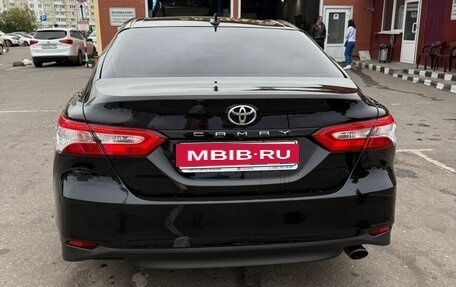 Toyota Camry, 2021 год, 2 830 000 рублей, 2 фотография
