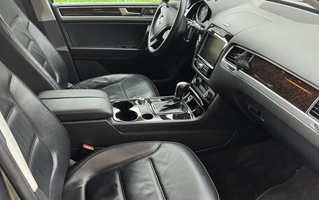 Volkswagen Touareg III, 2010 год, 2 000 000 рублей, 10 фотография