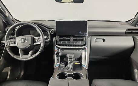 Toyota Land Cruiser, 2023 год, 15 490 000 рублей, 15 фотография
